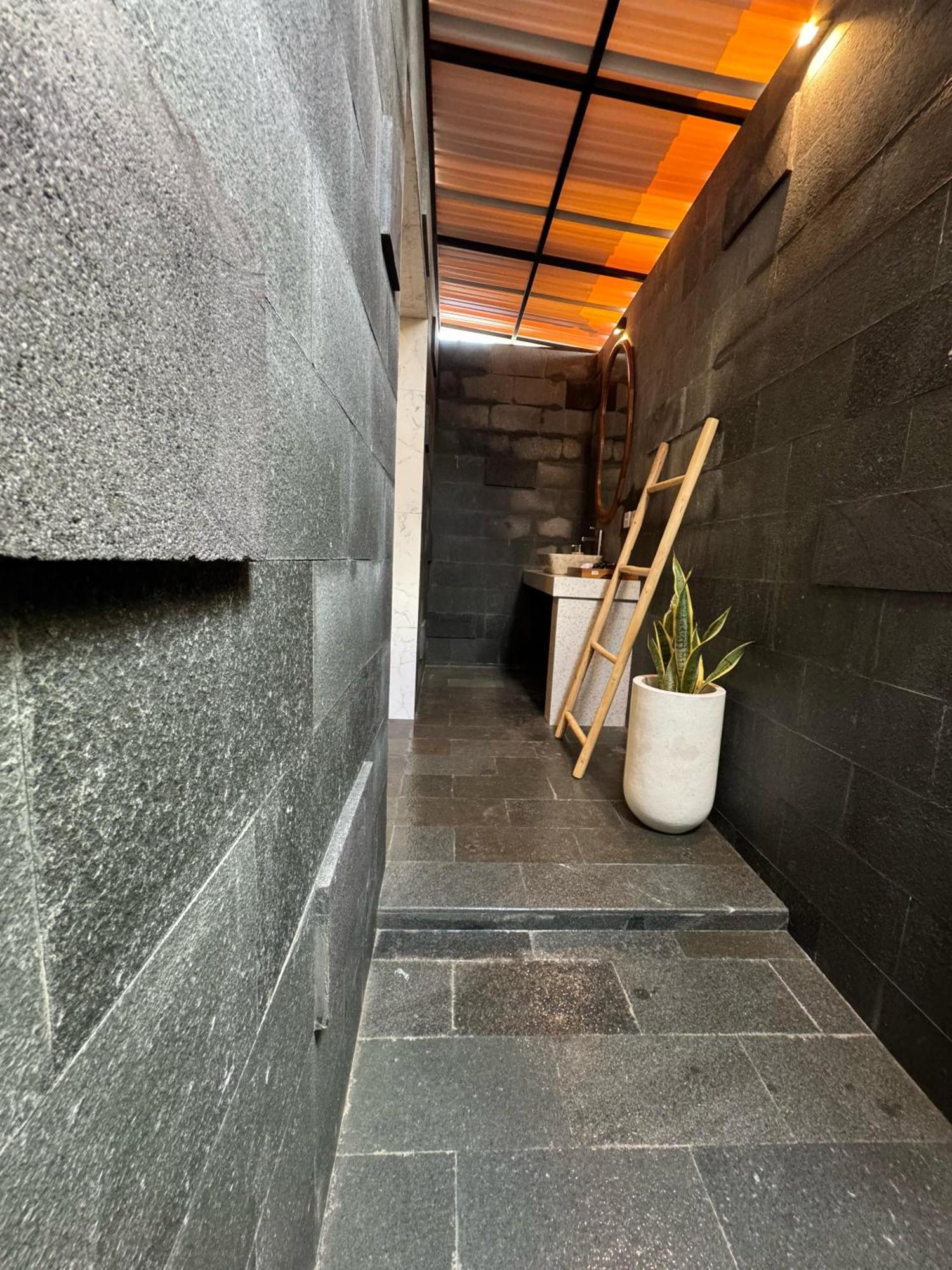 Gus Mank Stay Batununggul Exterior foto